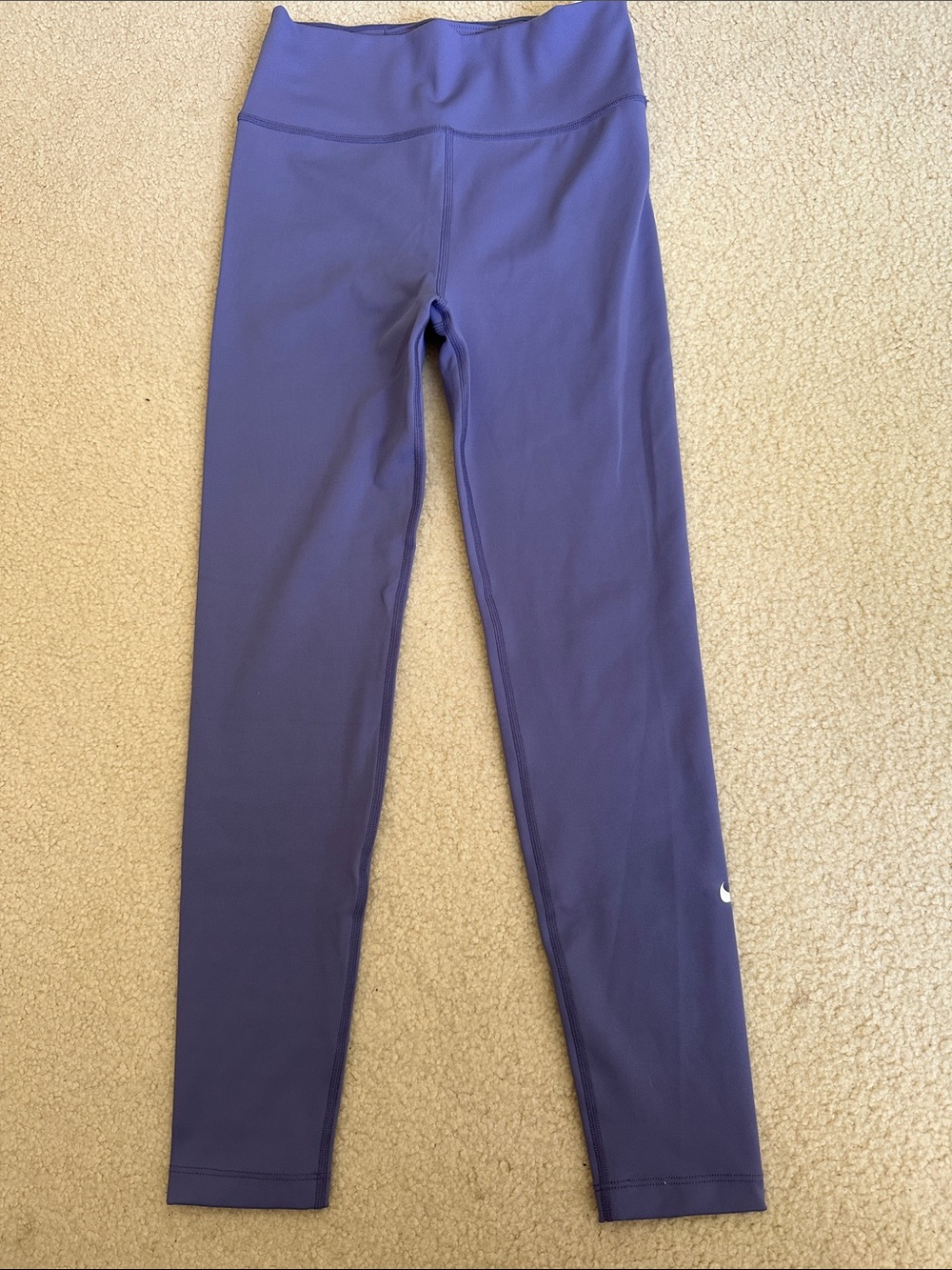 Brand New without tag Nike Girls Purple Performance Leggings